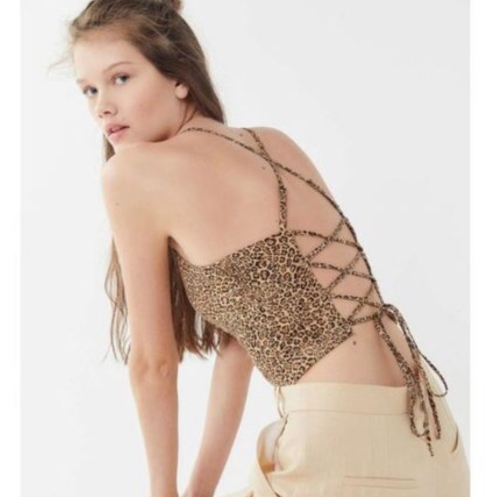 UO Leopard Print Linen Strappy Tie-Back Crop. NWT.